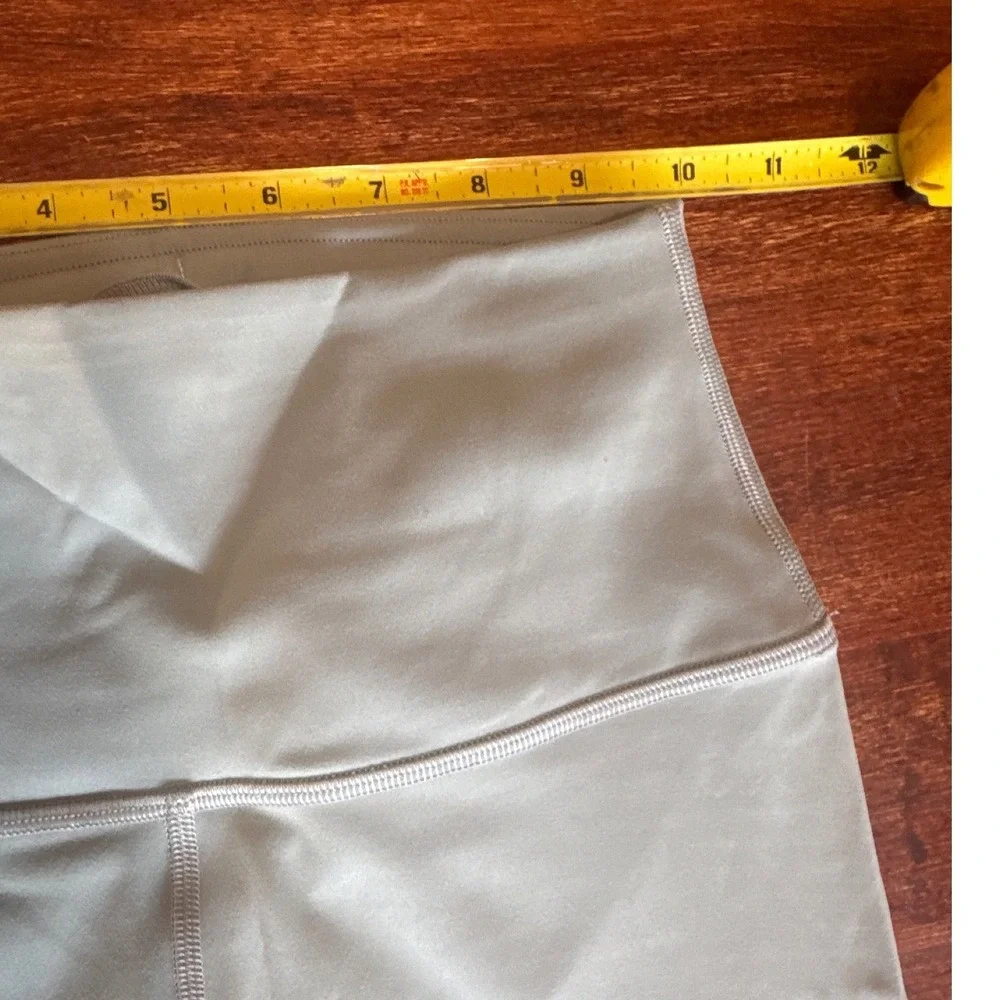 Lululemon Align High-Rise Crossover V-Waist Crop Leggings Sage Women 23in Size 2
